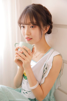 容爷家的小作精真野